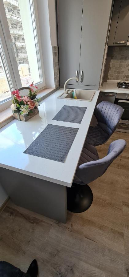 Apartament Bacovia Bacău Екстериор снимка
