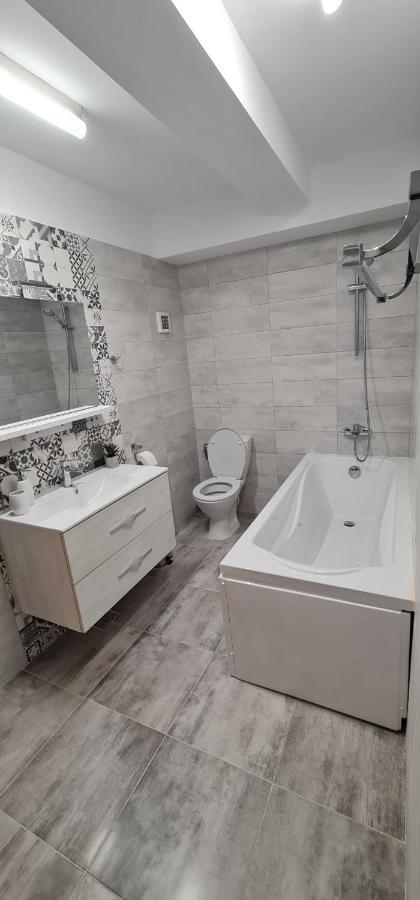 Apartament Bacovia Bacău Екстериор снимка